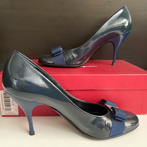Salvatore Ferragamo Navy Blue Carla Classic Patent Bow Heel Pump Shoes 7.5 8cm - Picture 5 of 8